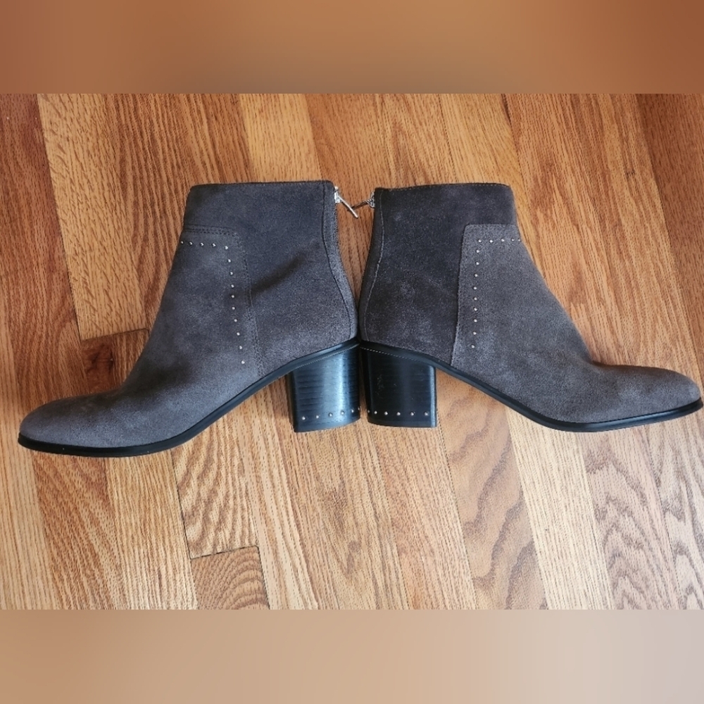 New Mark Fisher Gray Suede Leather Boots Size 8 1/2